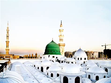 Director of photography, dustin farrell, is also a certified. Madina Photo, Gumbad, Hd, Islamic, Khizra, Madina, Mosque ...