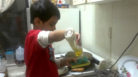 Funny Kid Washing Dishes Youtube