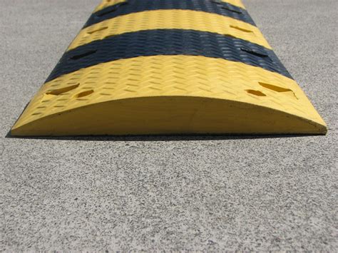 M Rubber Speed Hump With Fixings Speed Humps Australia