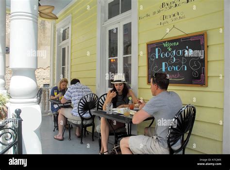 Poogans Porch Restaurant In Charleston South Carolina Stock Photo Alamy