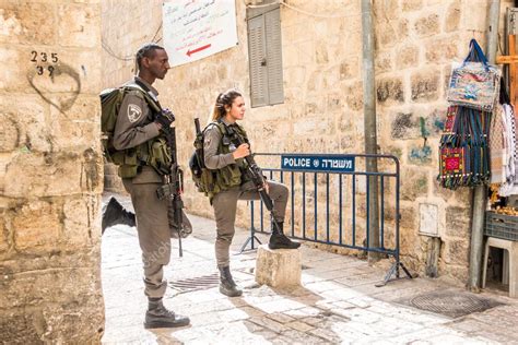 Israeli Soldiers Man And Woman Guarding Jerusalem Stock Editorial