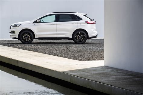 Stylish Sporty New Ford Edge Suv Debuts New Ps Ecoblue Bi Turbo Engine And Innovative