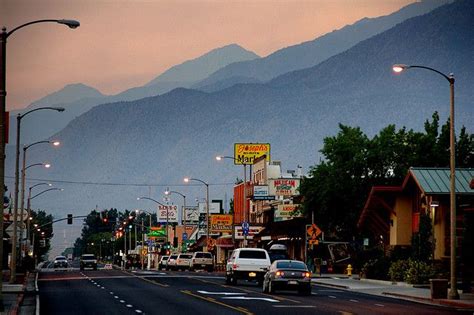 Dawn Bishop Ca Bishop California Sierra Nevada Small Towns Usa