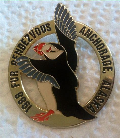 Anchorage Alaska Fur Rondy Rendezvous 1988 Large Lapel Pin Puffin