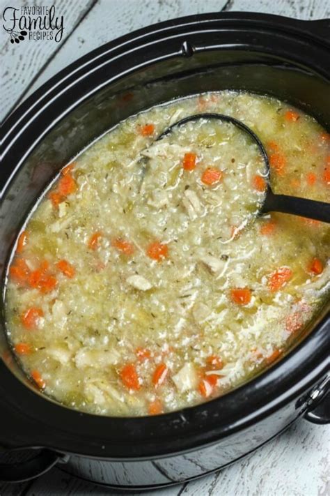 My friend, heather, told me about a soup she loves. Slow Cooker Chicken and Rice Soup