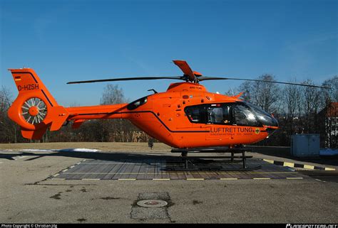 Architektur thomas müller, ivan reimann architekten, berlin. D-HZSH Bundesministerium des Innern (BMI) Eurocopter EC135 ...
