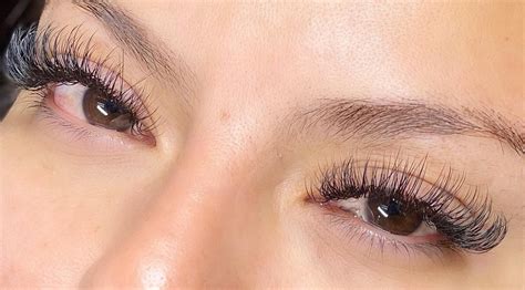 Hybrid Full Set210 These A Lashes Combined With Individual And