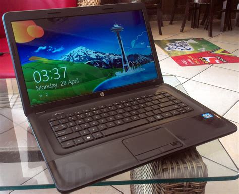 Think Digital Review Hp 2000 2d89nr Notebook Pc Beauty With Brains