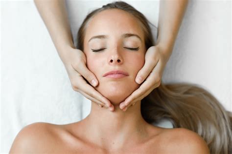 Truly Scrumptious Face Massage By Escape In Billericay Essex