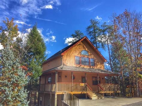 A tennessee rental cabin is a perfect way to enjoy the mountains of east tennessee. Smoky Mountain Cabin Rental Management, Hemlock Hills ...