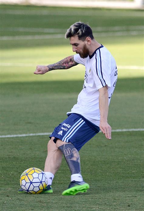See more of leo messi on facebook. Месси Фото Новое