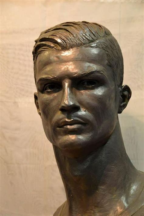 The statue was unveiled at cristiano ronaldo international airport but was panned for not looking there are perhaps few greater honours for a football player to receive than a statue to mark their. Mocked Ronaldo Bust Remade By Artist One Year On... And ...