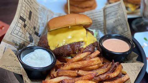 Sequim's local burger restaurant is pure bliss | king5.com