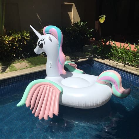 2019 New Inflatable Unicorn Giant Pool Floats 265cm Hot Rainbow Pegasus