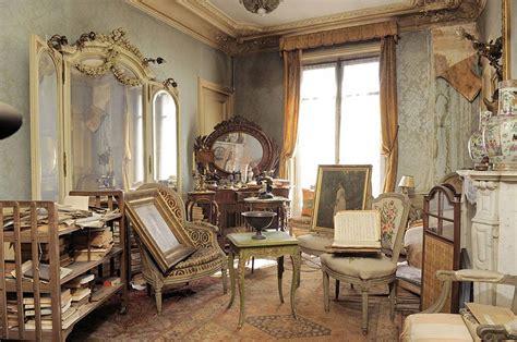 If yes, what is it known as? Belle Epoque | Attractions