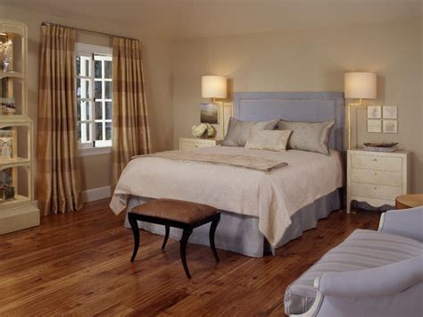 Elegant Guest Bedroom In Carriage House Hgtv
