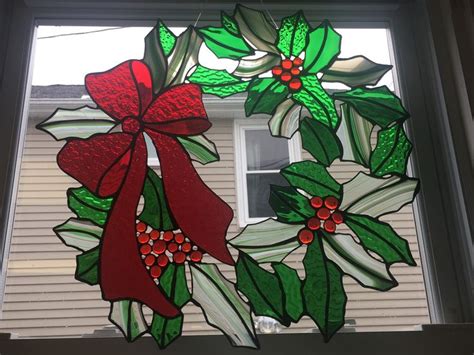 Pin By Lyn Gandolf On Stained Glass Projects Created Holiday Decor Christmas Wreaths Stained