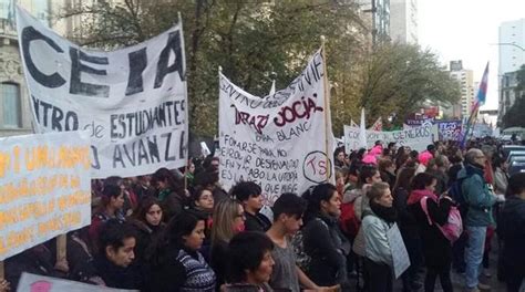 Se Realizó La Tercera Marcha Niunamenos En Bahía Blanca La Brújula 24