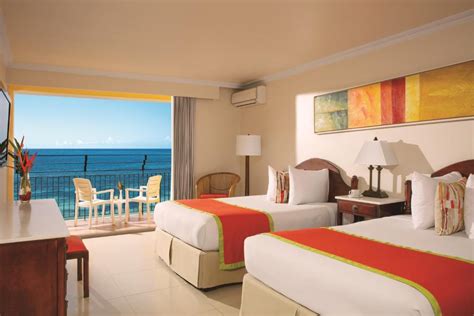 Sunscape Splash Montego Bay Resort And Spa Jamaica 600 Reviews Price From 146 Planet Of