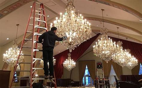 How To Clean A Chandelier 3 Easy Steps In 2021 Chandelier How To