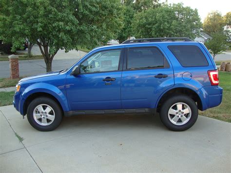 2011 Ford escape xlt reviews canada