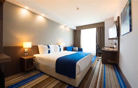 Feel refreshed on transit, enquire about our day use rates. Accommodation | Holiday Inn Express® İstanbul Airport