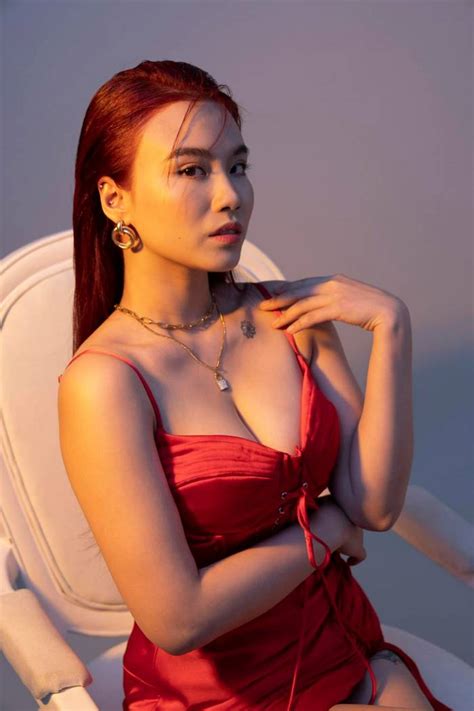 61 ảnh Linh Miu Sexy Khoe Nude Cực Sốc KhÔng Che Genz Relax