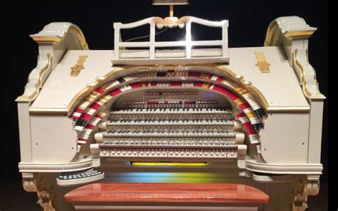A Visit To Explore The Wurlitzer Organ