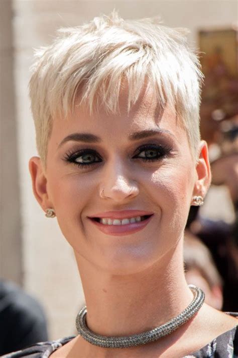 25 Katy Perrys New Haircut Watsonshefaly