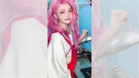 Best Seraphine Cosplay Chinese Cosplayer Senyamiku Youtube