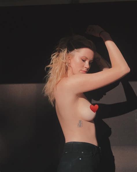 Ireland Baldwin Going Naked For A Good Cause Photo Gif Fappening Blog
