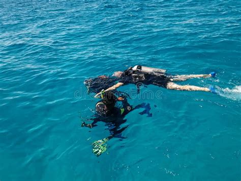Learning Process Of Scuba Diving Experienced Instructors Teaches One