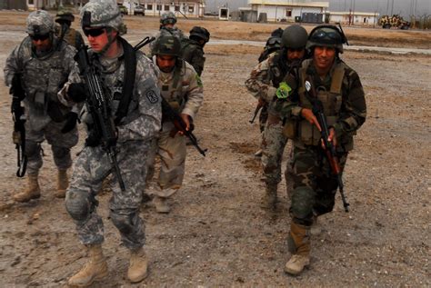 Top Nco Observes Thunderbolt Soldiers Train Iraqis Article The