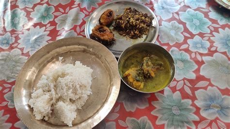 বট মছৰ টঙ জল Bata machar jhul Simple but tasty Assamese fish curry