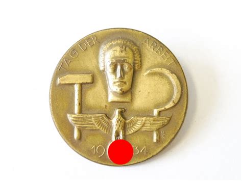 Abzeichen tag der arbeit 1934, gebr. Metallabzeichen "Tag der Arbeit 1934", 15,00