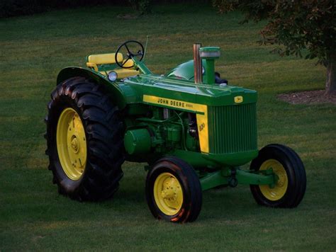 1958 John Deere 820 2012 08 27 Tractor Shed