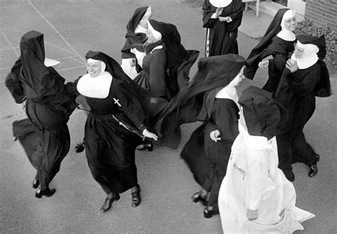 Nuns Nuns Nuns Here Are 25 Vintage Pictures Of Nuns Having Fun From The 1950s And 1960s
