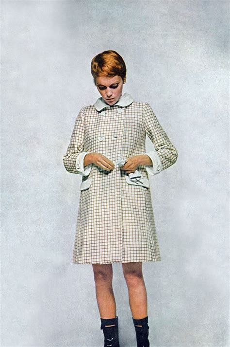 Mia Farrow Wearing Courreges Photo By Bailey Vogue 1967 Sixties Fashion Fashion Retro Fashion