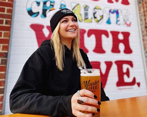 Cheers Chat How Lindsay Aka Hoppyhayes Works For Her Beer Work