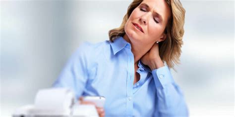 Neck Pain Causes And Home Remedies