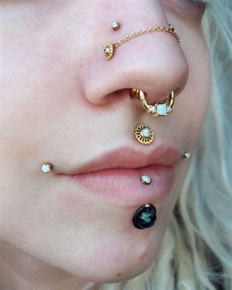 Im Loving The Chained Nostril Piercings With Images Septum