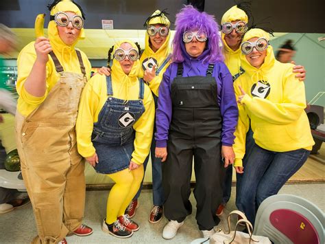 20 Funny Group Halloween Costumes That Will Make Your Wittiest Squad