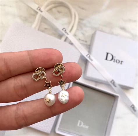 Cheap 2019 New Cheap Aaa Quality Dior Earrings For Women 19737137