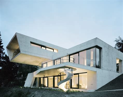 Weitere anregungen zu beton findet ihr in dem ideenbuch: Parallelogramm aus Beton | Moderne Einfamilienhäuser aus Beton