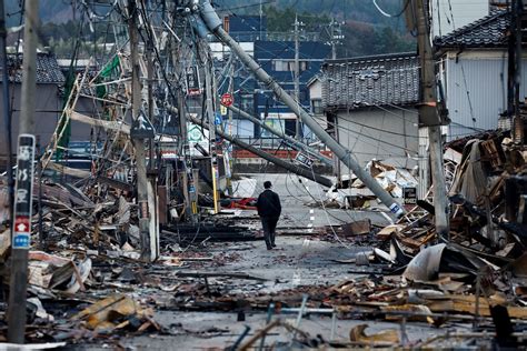 Us Readies Aid As Japan Earthquake Death Toll Nears 100
