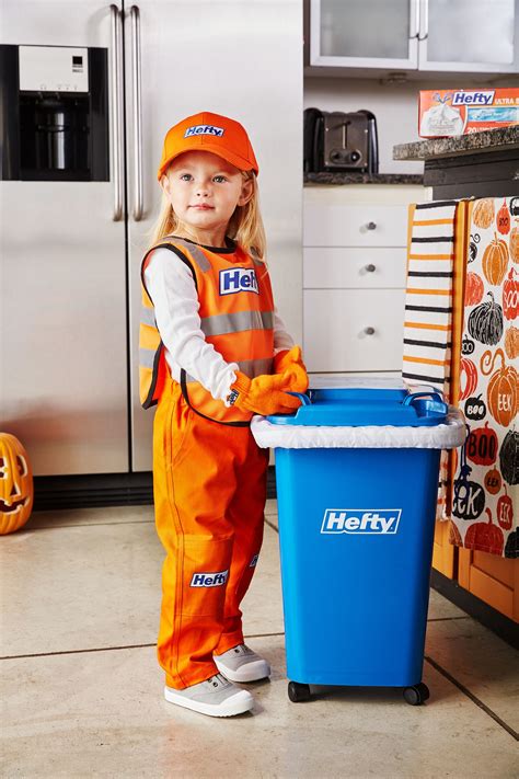 Cute Garbage Collector Halloween Costume Is Only 5