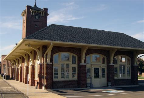 Food city catering at the press room is at the press room at food city. Clinchfield Railroad Station | SAH ARCHIPEDIA