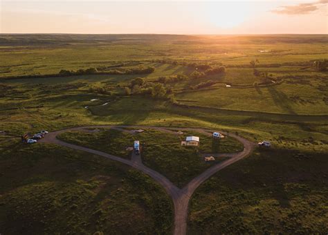 Round Up Glamping At The American Prairie Reserve Big