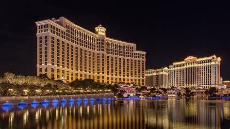 Las Vegas Nevada Bellagio And Caesars Palace Night Wallpaper Hd