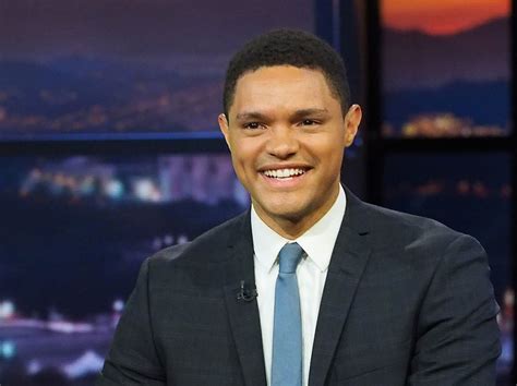 Trevor noah is a south african comedian who was born on the 20th of february, 1984 to a black mother trevor noah was born at the time when the south african government was an apartheid. Dit brom in Twitter oor Trevor Noah se grappie | Netwerk24